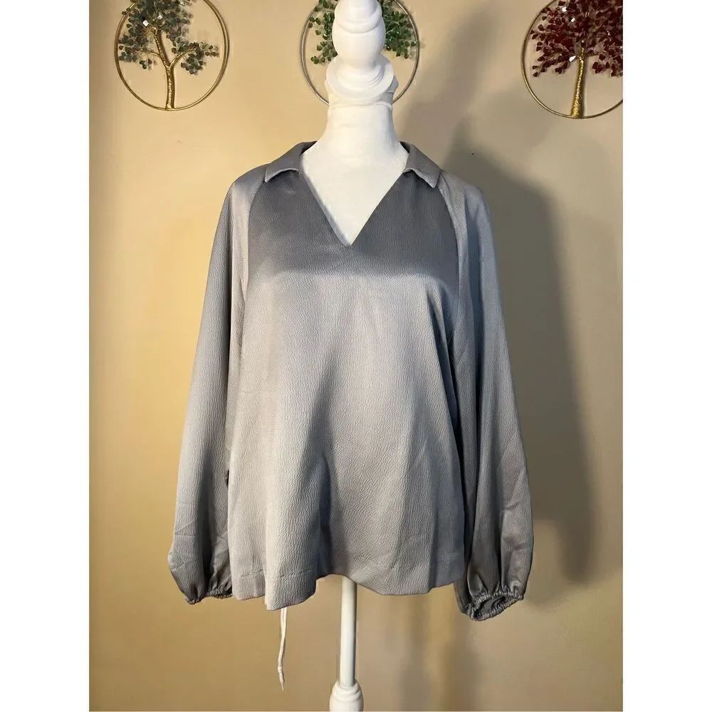 NWT! Alfani Gray Textured V Neck Long Sleeve Blouse Small